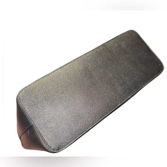 Kate Spade Black Leather Tote And Charm - Picture 2 of 8